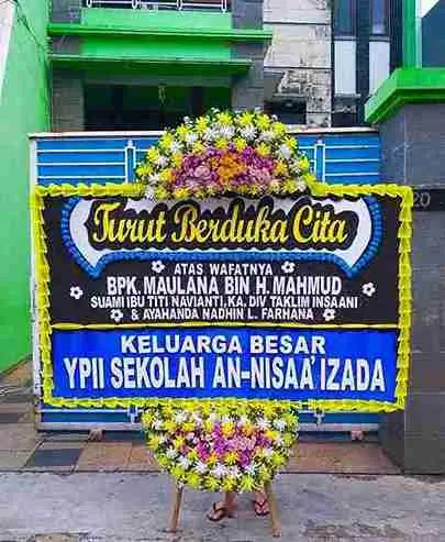 Bunga papan duka cita murah di toko bunga Jelambar Jakarta Barat